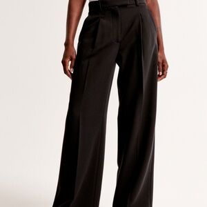 Abercrombie & Fitch Harper Tailored Ultra Wide Leg Pant